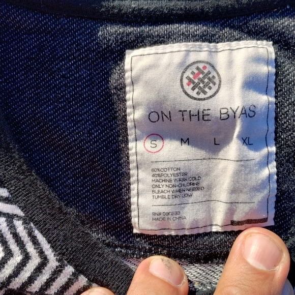 Geometric 💢 Mosaic Primitive AOP Shirt SMALL Monochrome - Picture 3 of 4